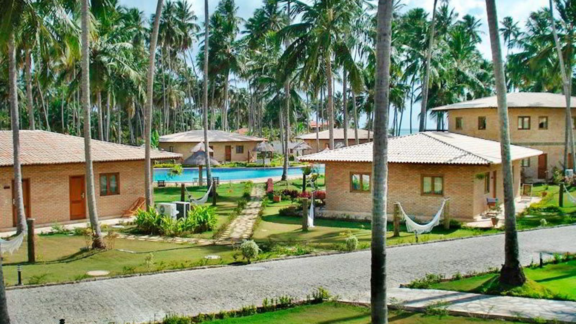 vista-aerea-fachadas-das-acomodacoes